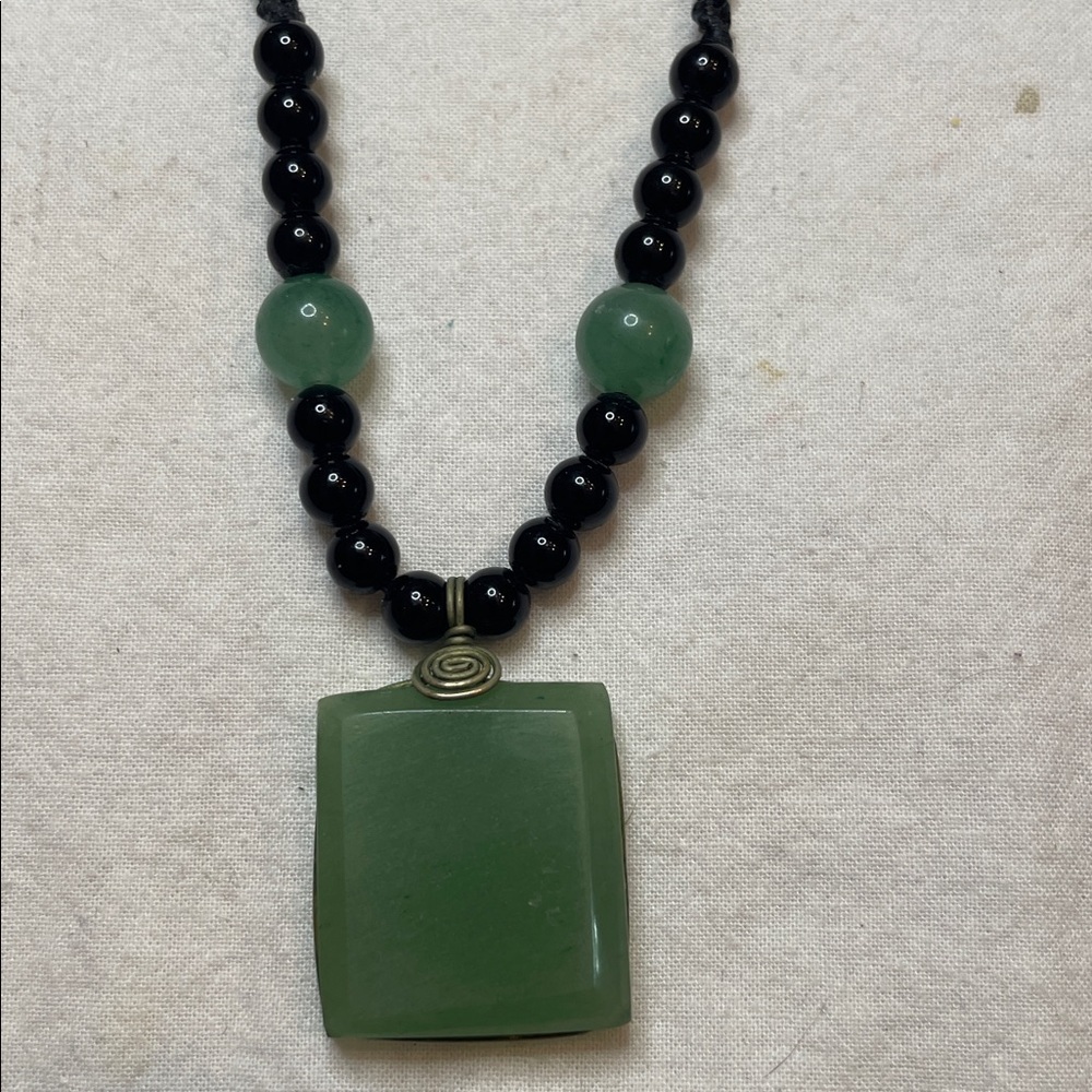 Hand Crafted Jade + Black Stone Pendant Necklace, Mexico Artisan Quality NWOT